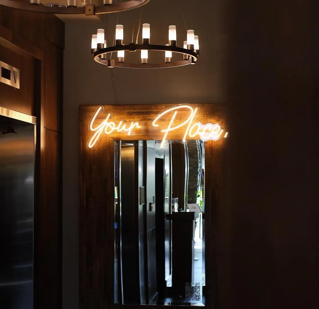 Oswego Hotel Victoria